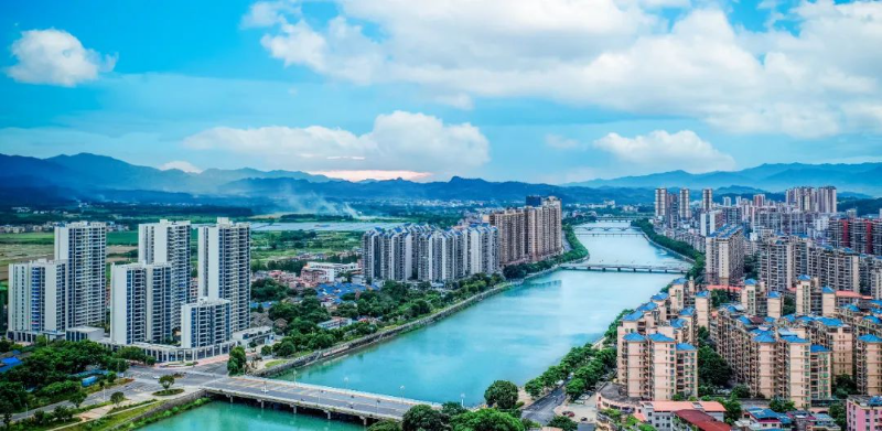 始興縣城區全景。鄧斌 攝 圖片
