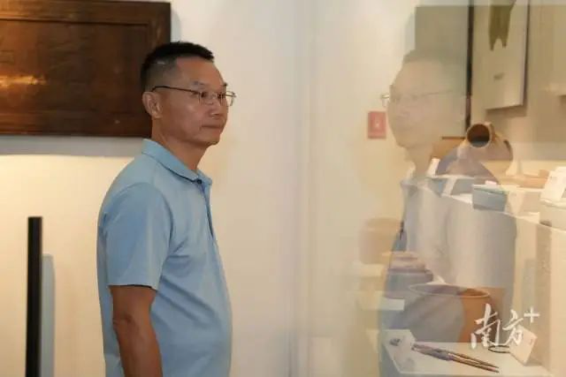 2005年,鐘旭調(diào)到始興縣博物館工作 圖片