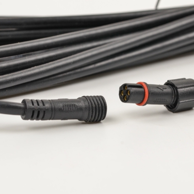 Waterproof Aviation Industrial Power Quick Connectors with Male and Female Docking.